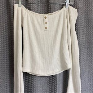 Cropped long sleeve shirt